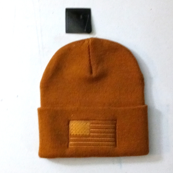 Exclusive hat - Picture 1 of 1